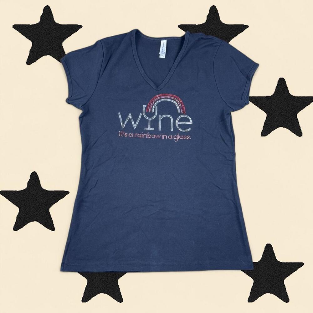 ★”Wine, it’s a rainbow in a glass” rhinestone tee ★